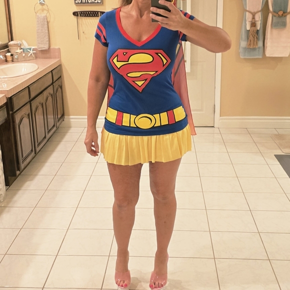 Source Unknown Other - Superhero Tshirt With Cape Only NWT